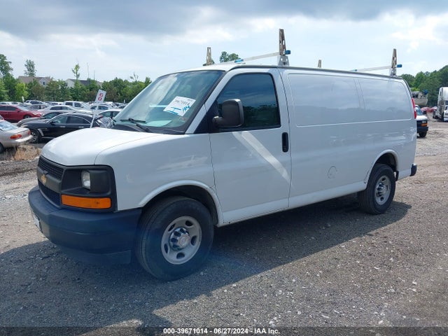 Chevrolet Express 2500 Work Van 2017 1GCWGAFF7H1257329 Image 2