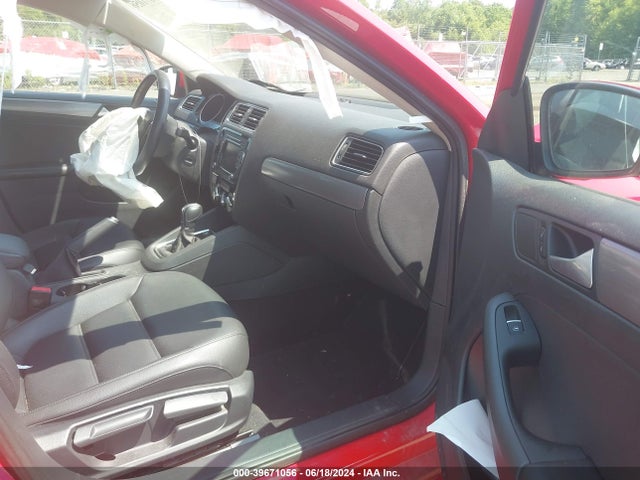 3VWLA7AJXFM251105 Volkswagen Jetta 2.0l Tdi Se