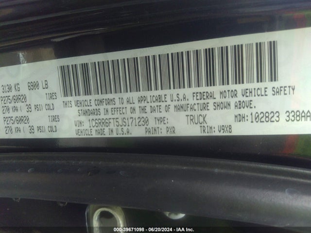 1C6RR6FT5JS171230 RAM 1500 Express Quad Cab 4x2 6'4 Box
