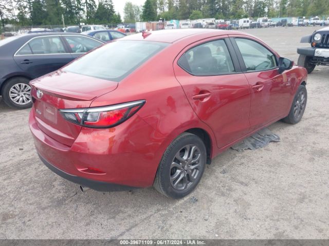 3MYDLBYV9LY715312 Toyota YARIS LE