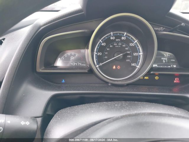 3MYDLBYV9LY715312 Toyota YARIS LE
