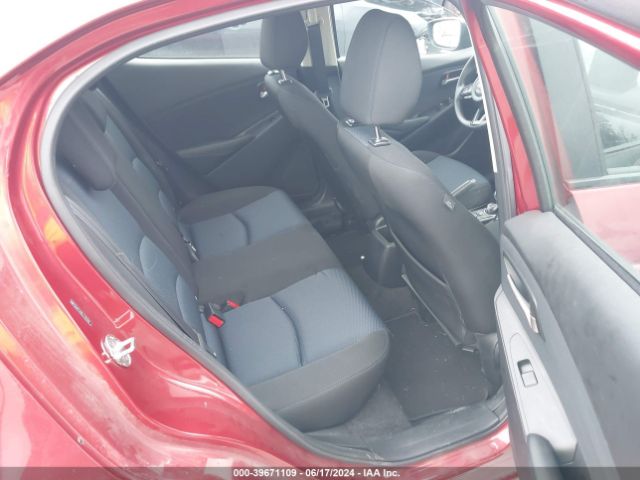3MYDLBYV9LY715312 Toyota YARIS LE