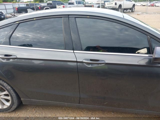 3FA6P0HDXLR231219 Ford FUSION SE