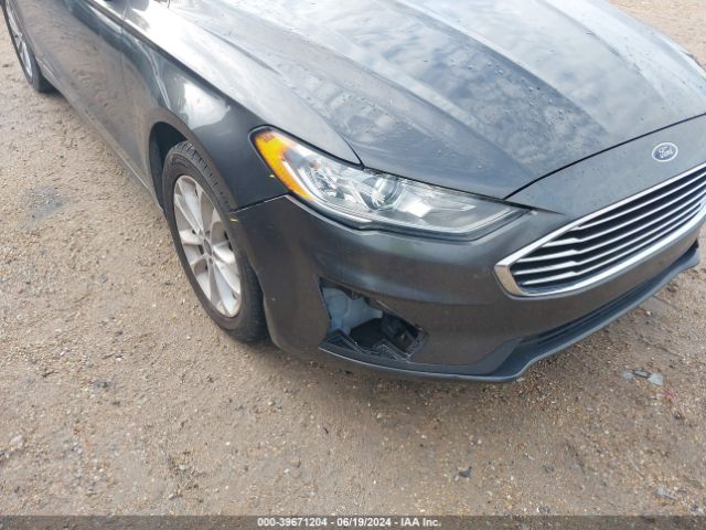3FA6P0HDXLR231219 Ford FUSION SE