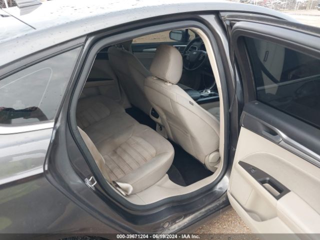 3FA6P0HDXLR231219 Ford FUSION SE