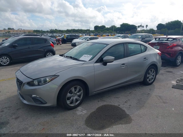 3MZBM1U72FM166811 Mazda Mazda3 I Sport