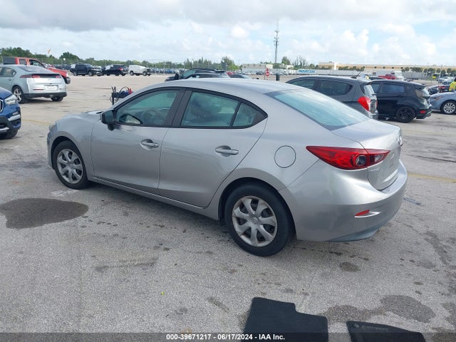 3MZBM1U72FM166811 Mazda Mazda3 I Sport