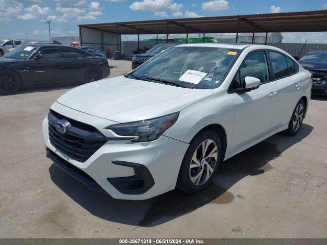 4S3BWAF63P3010555 Subaru Legacy Premium