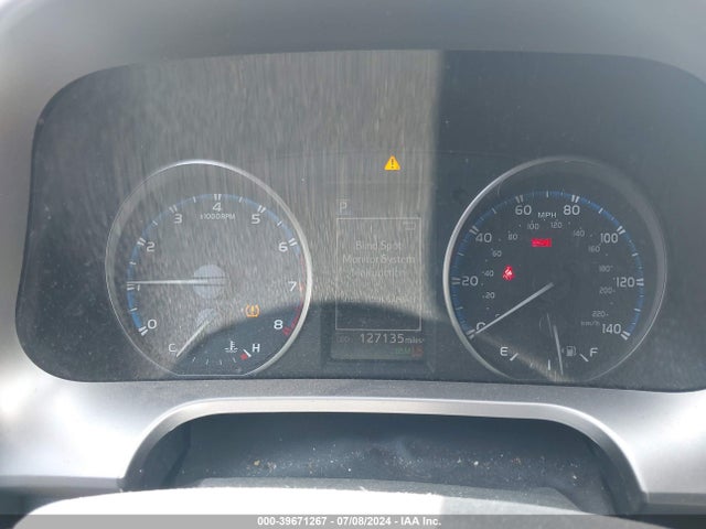 Toyota Rav4 Xle 2018 JTMWFREV0JJ736174 Image 7