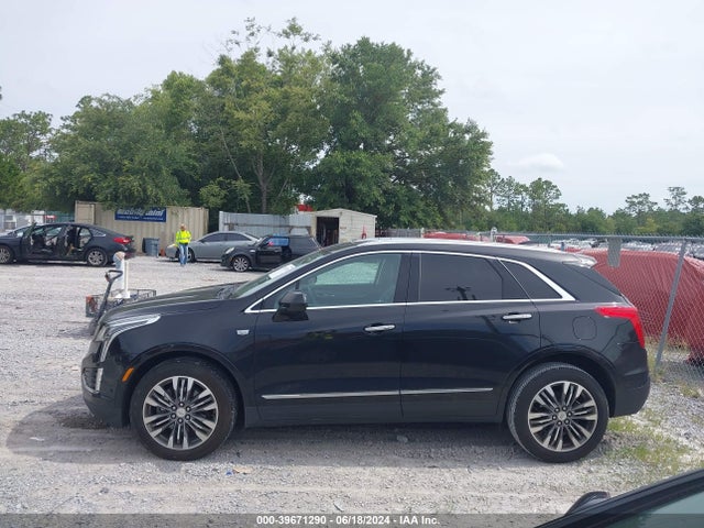 1GYKNCRS7HZ171233 Cadillac Xt5 Premium Luxury