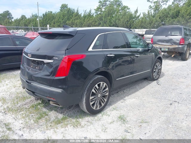 1GYKNCRS7HZ171233 Cadillac Xt5 Premium Luxury