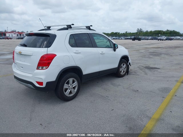 Chevrolet Trax Awd Lt 2022 KL7CJPSM0NB543747 Image 4