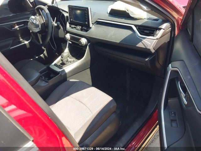 39671329 :رقم المزاد ، JTMW1RFV5KD507339 vin ، 2019 Toyota Rav4 Xle مزاد بيع