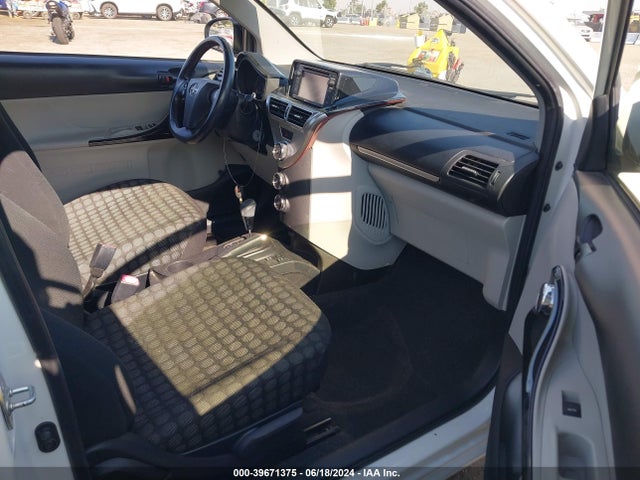 JTNJJXB00EJ027865 Scion IQ