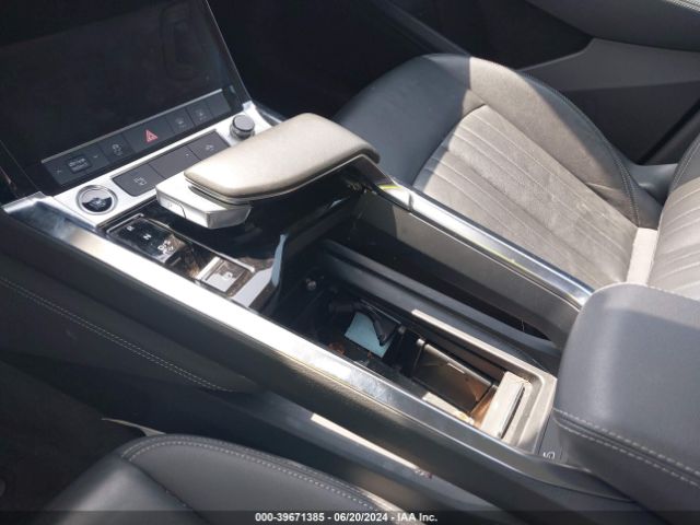 WA1AAAGE6MB007984 Audi E-tron Premium Quattro