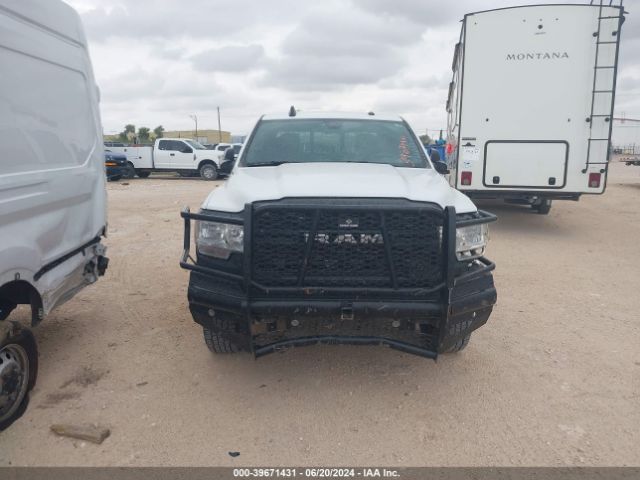 3C6UR5HJ9NG251515 RAM 2500 Tradesman  4x4 8' Box