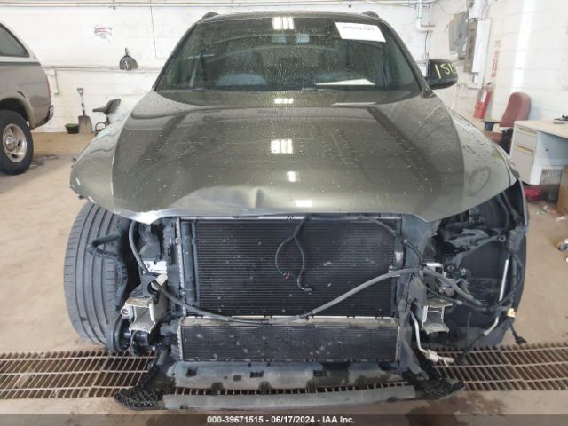 WA1D7AFP5HA015908 Audi Q5 3.0t Premium Plus
