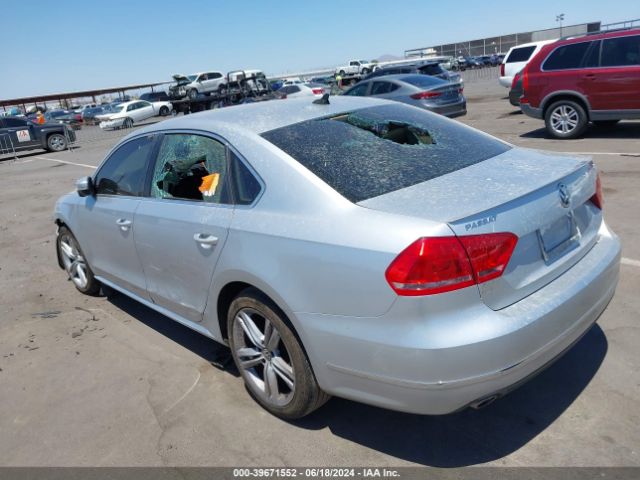 2015 VOLKSWAGEN PASSAT 1VWCV7A35FC083686 Photo 2