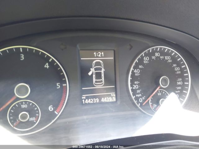 2015 VOLKSWAGEN PASSAT 1VWCV7A35FC083686 Photo 6
