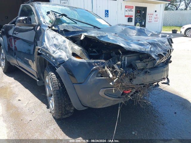 1C4PJMBX4KD328451 Jeep Cherokee Trailhawk 4x4