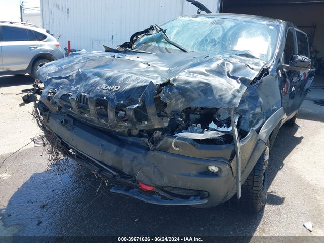 1C4PJMBX4KD328451 Jeep Cherokee Trailhawk 4x4