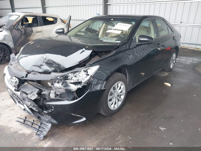 Toyota CAMRY LE 2017 4T1BF1FK2HU361879 Image 2