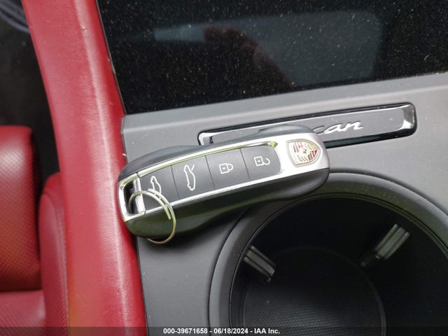 2020 PORSCHE TAYCAN WP0AC2Y1XLSA70637 Photo 10