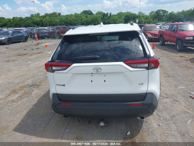 Toyota RAV4 LE 2020 JTMK1RFV3LD052054 Image 16