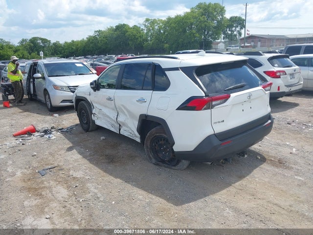 Toyota RAV4 LE 2020 JTMK1RFV3LD052054 Image 3