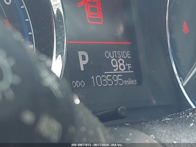 Toyota COROLLA LE 2018 5YFBURHE1JP754257 Image 15