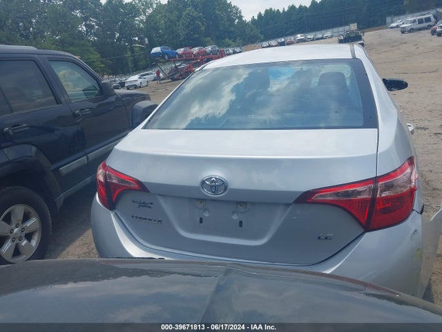 Toyota COROLLA LE 2018 5YFBURHE1JP754257 Image 16