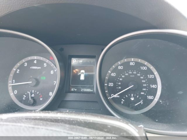 5NMZU3LB1HH017301 Hyundai Santa Fe Sport 2.4l