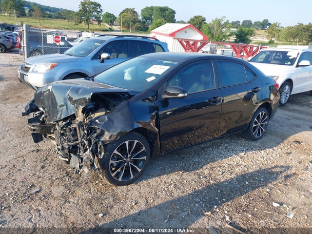 Toyota COROLLA SE 2017 5YFBURHE9HP592338 Image 2