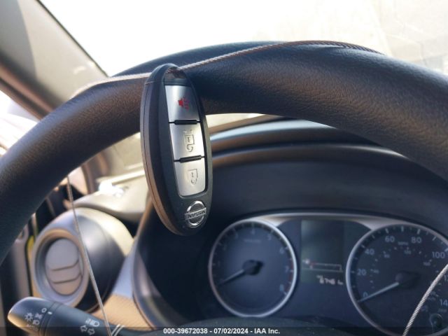 3N1CP5CU2KL482399 Nissan KICKS S