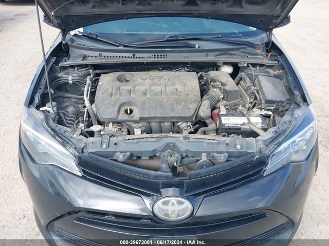 Toyota COROLLA LE 2018 2T1BURHE8JC024233 Image 10