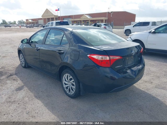 Toyota COROLLA LE 2018 2T1BURHE8JC024233 Image 3