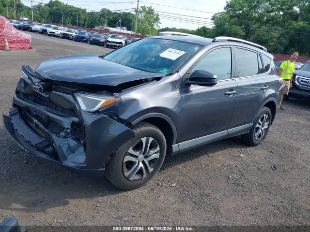 Toyota RAV4 LE 2016 2T3BFREV6GW447602 Image 2