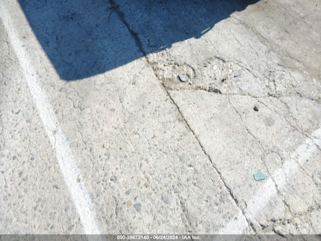 2008 MINI COOPER CLUBMAN WMWML33568TN66057 Photo 2