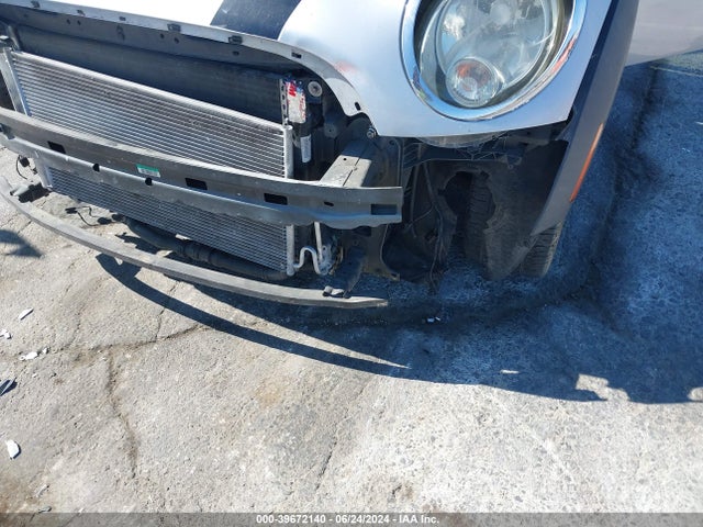 2008 MINI COOPER CLUBMAN WMWML33568TN66057 Photo 5