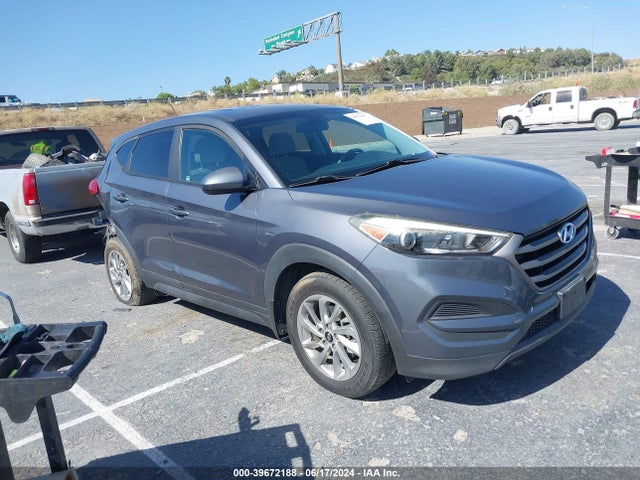 2016 KM8J23A47GU136044 main image
