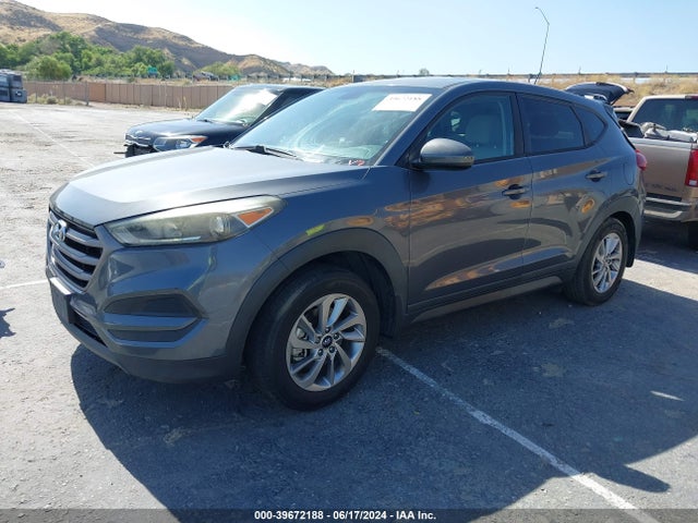Hyundai TUCSON SE 2016 KM8J23A47GU136044 Image 2