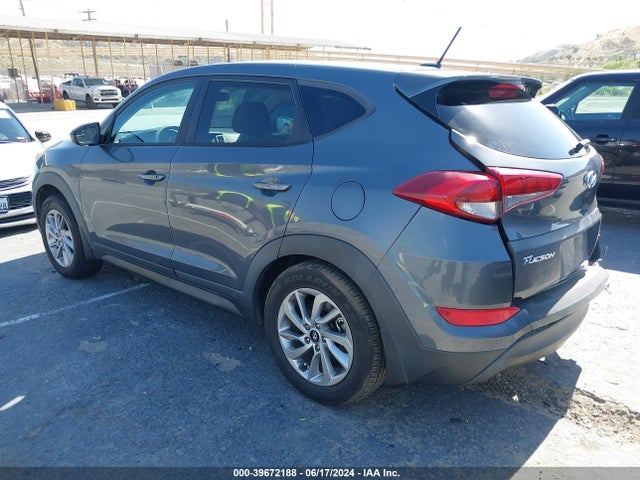 Hyundai TUCSON SE 2016 KM8J23A47GU136044 Image 3