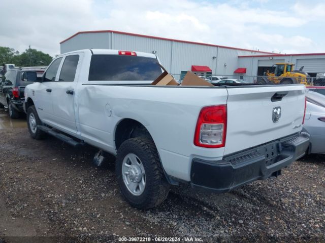 3C6UR5HJ0NG203207 RAM 2500 Tradesman  4x4 8' Box