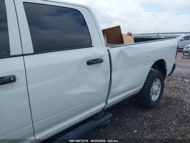 3C6UR5HJ0NG203207 RAM 2500 Tradesman  4x4 8' Box