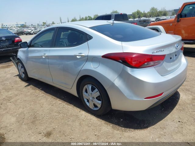 5NPDH4AE6GH697800 Hyundai ELANTRA SE