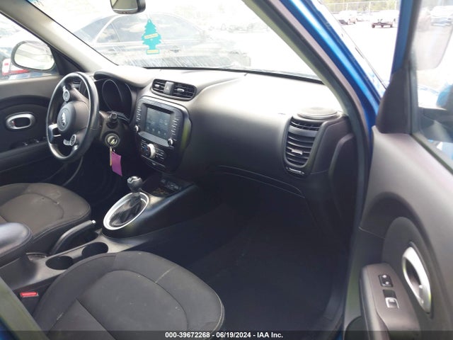 KIA SOUL + 2018 KNDJP3A5XJ7571242 Image 5