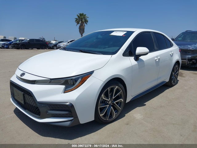 Toyota COROLLA SE 2020 5YFS4RCEXLP023854 Image 2