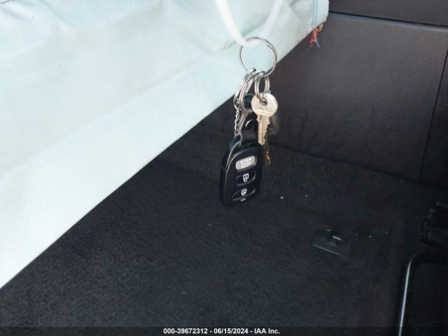 KMHD84LF6KU814856 Hyundai ELANTRA SEL