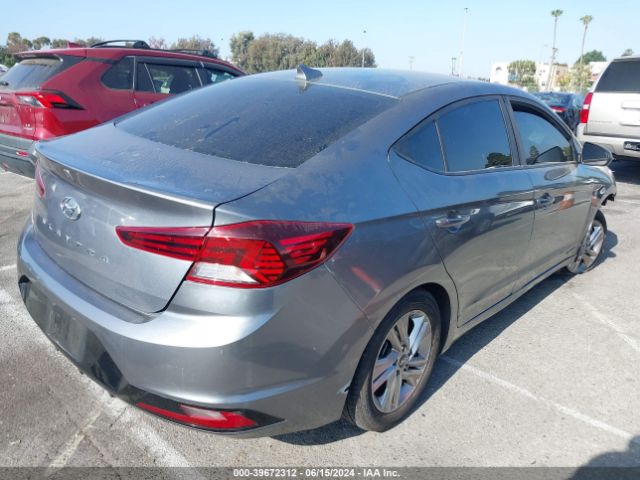 KMHD84LF6KU814856 Hyundai ELANTRA SEL