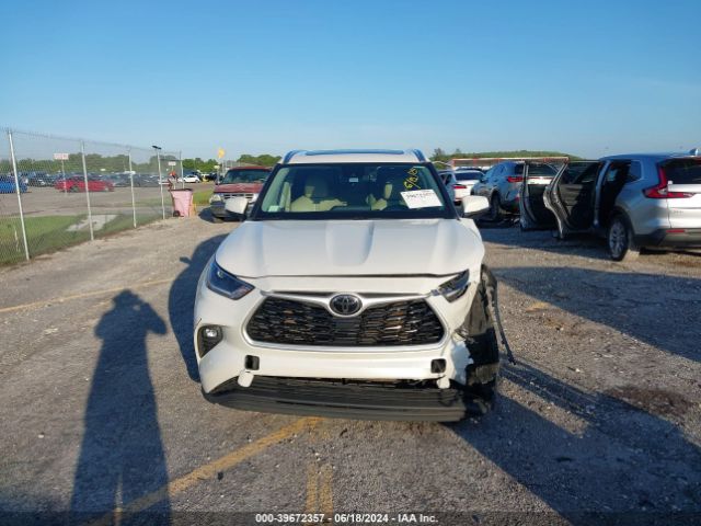 5TDGZRBH7MS124281 Toyota Highlander Xle